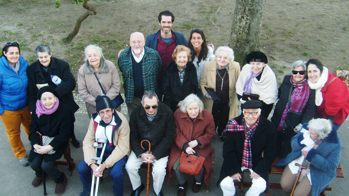 ELDERLY FRIENDS