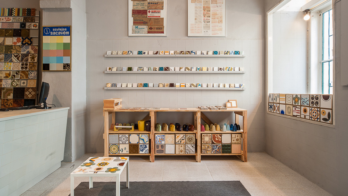 SAVE OUR TILES WITH cortiço e netos